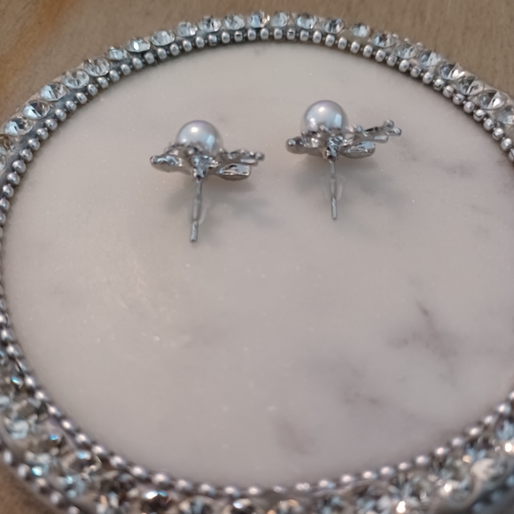 Silver Rhinestone Faux Pearl Reindeer Stud Earrings - Picture 5 of 7